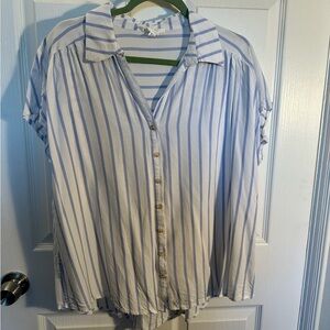 PLUS SIZE cute striped button down